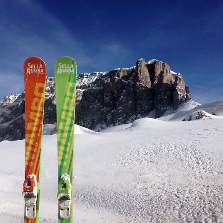 Appartamenti Majon Sotroi Campitello di Fassa Exterior foto