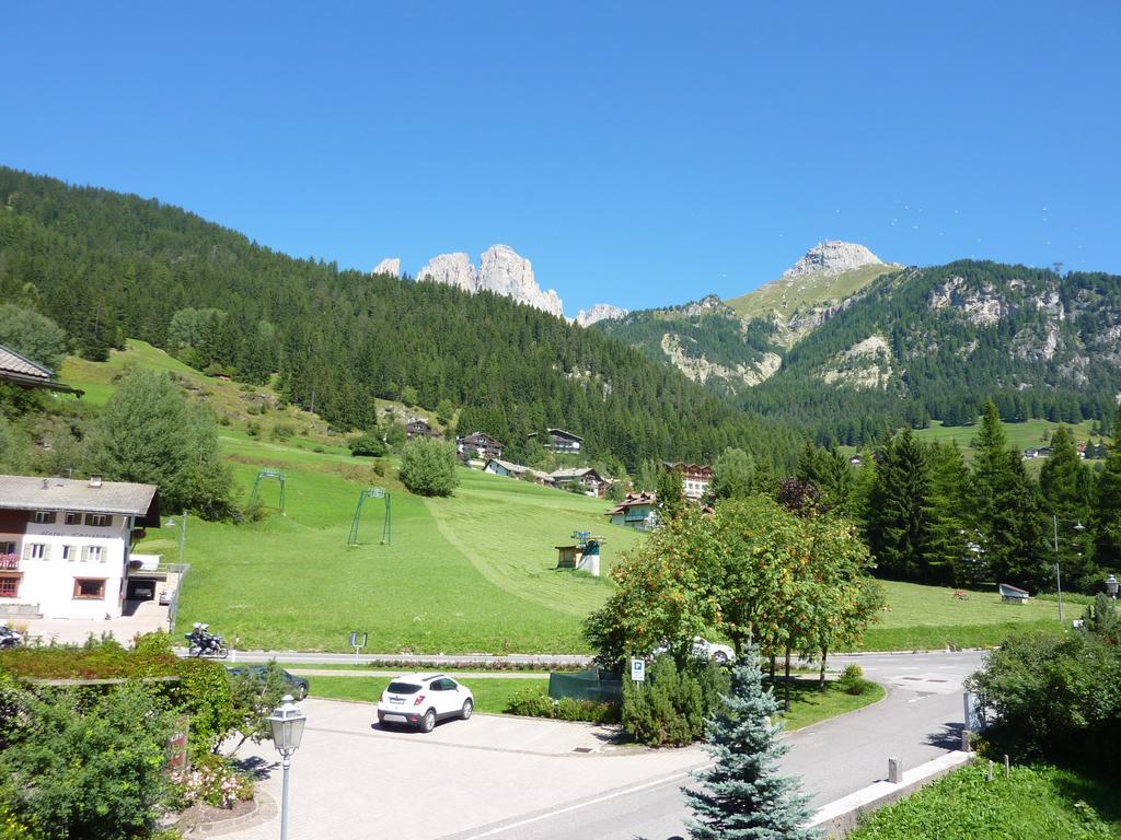 Appartamenti Majon Sotroi Campitello di Fassa Exterior foto