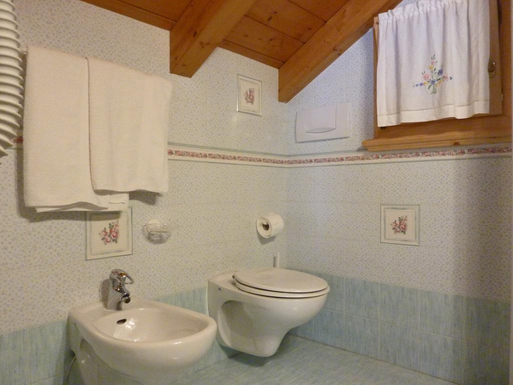 Appartamenti Majon Sotroi Campitello di Fassa Zimmer foto