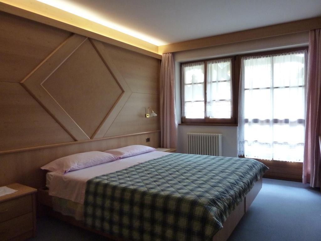 Appartamenti Majon Sotroi Campitello di Fassa Zimmer foto